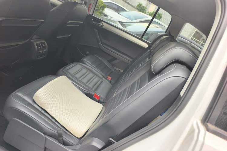 Used Volkswagen Touran 2016 Volkswagen Touran L 280TSI DSG Comfort Edition Left Rear Seat