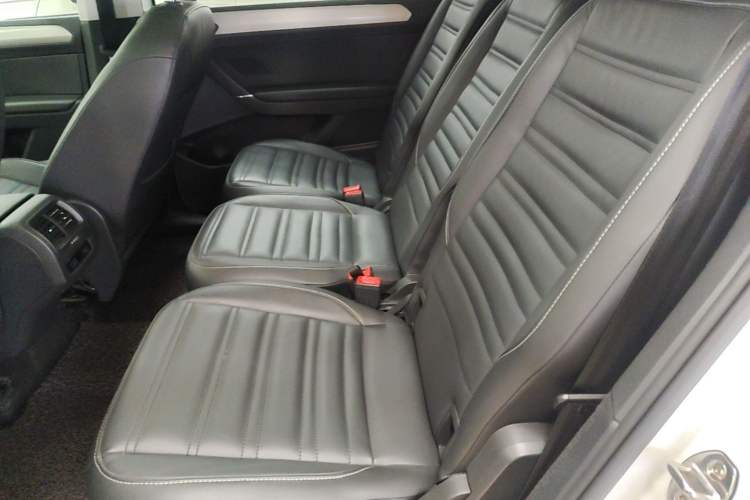 Used Volkswagen Touran 2016 Volkswagen Touran L 280TSI DSG Comfort Edition Left Rear Seat
