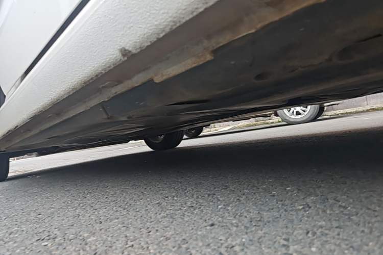 Used Volkswagen Touran 2016 Volkswagen Touran L 280TSI DSG Comfort Edition Left Side Sill