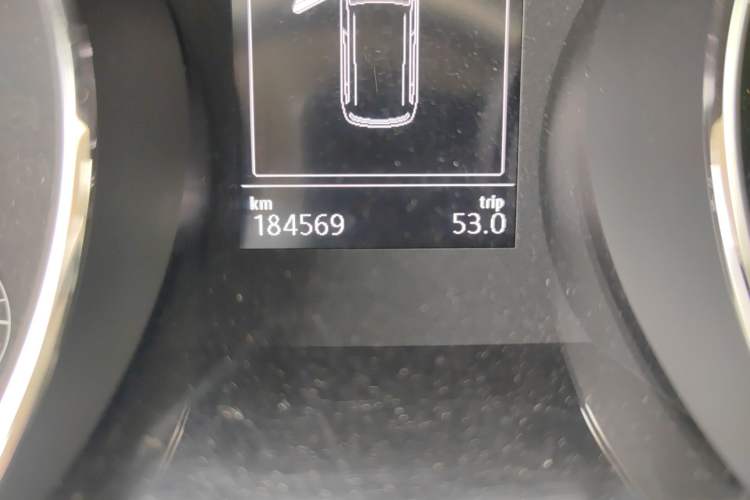 Used Volkswagen Touran 2016 Volkswagen Touran L 280TSI Manual Trend Edition Odometer Close Up