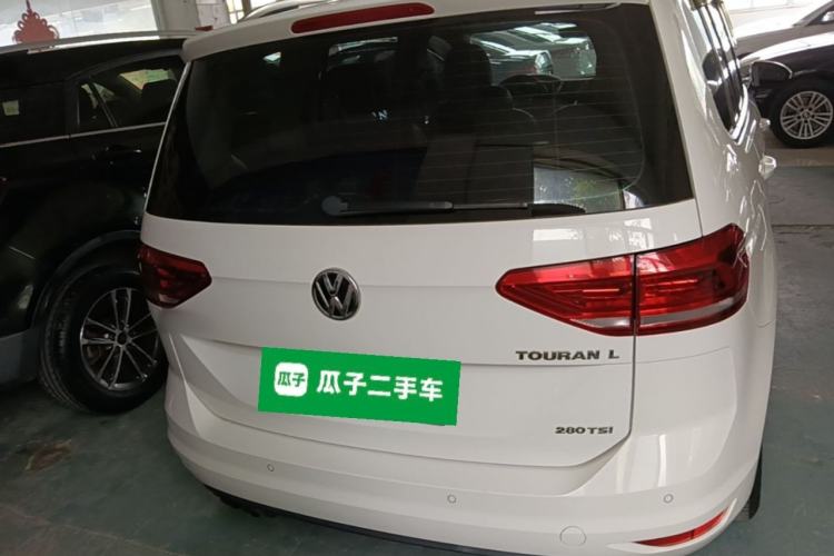 Used Volkswagen Touran 2016 Volkswagen Touran L 280TSI DSG Comfort Edition Rear