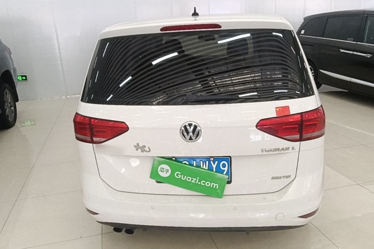 Used Volkswagen Touran 2016 Volkswagen Touran L 280TSI Manual Trend Edition Rear
