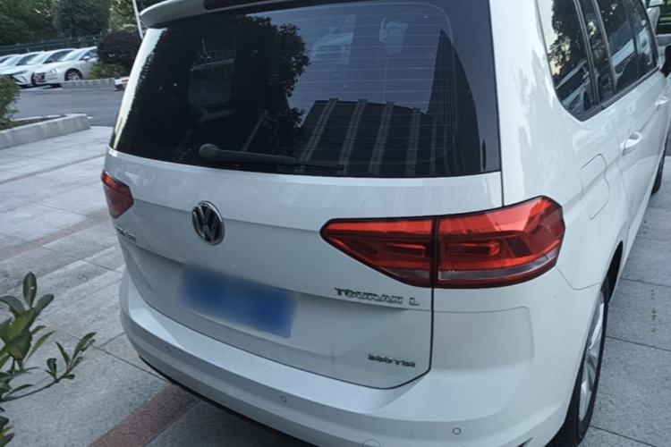 Used Volkswagen Touran 2016 Touran L 280TSI DSG Style Edition Rear