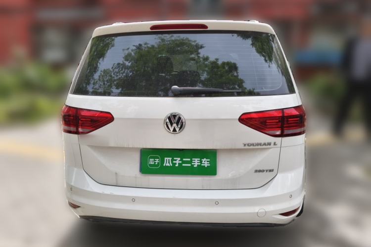 Used Volkswagen Touran 2016 Volkswagen Touran L 280TSI DSG Comfort Edition Rear