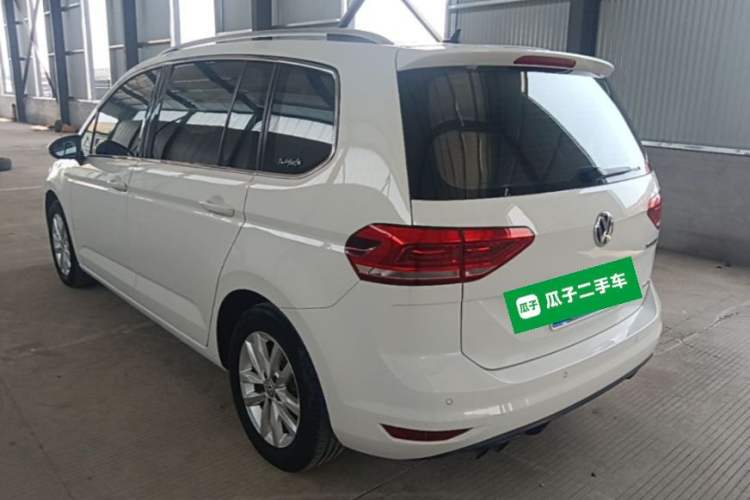 Used Volkswagen Touran 2016 Volkswagen Touran L 280TSI DSG Comfort Edition Rear Left 45 Deg