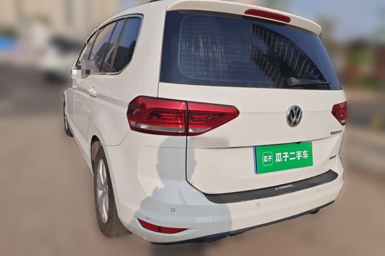 Used Volkswagen Touran 2016 Volkswagen Touran L 280TSI DSG Comfort Edition Rear Left 45 Deg