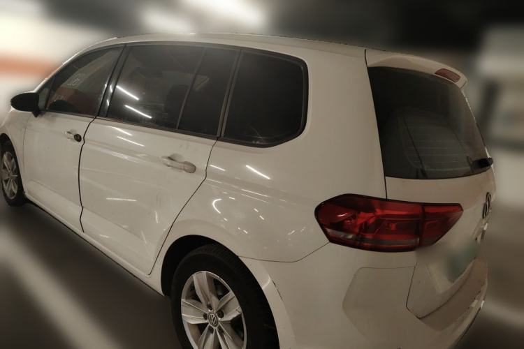 Used Volkswagen Touran 2016 Volkswagen Touran L 280TSI Manual Trend Edition Rear Left 45 Deg