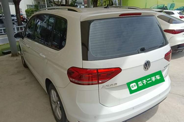 Used Volkswagen Touran 2016 Volkswagen Touran L 280TSI DSG Comfort Edition Rear Left 45 Deg