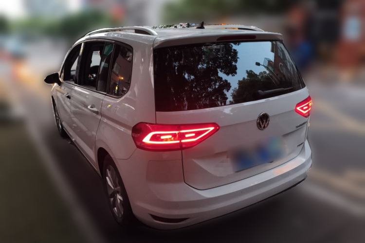 Used Volkswagen Touran 2016 Volkswagen Touran L 280TSI DSG Comfort Edition Rear Left 45 Deg