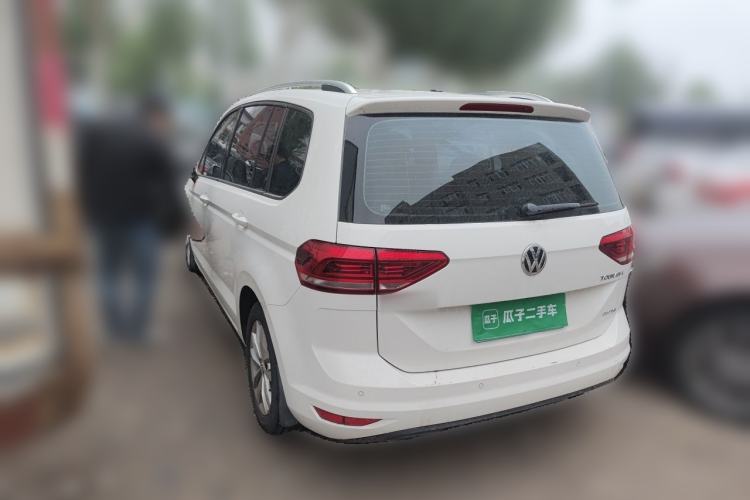 Used Volkswagen Touran 2016 Volkswagen Touran L 280TSI DSG Comfort Edition Rear Left 45 Deg
