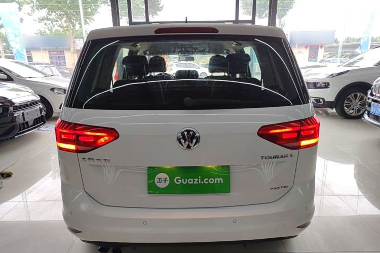 Used Volkswagen Touran 2016 Volkswagen Touran L 280TSI Manual Trend Edition Rear