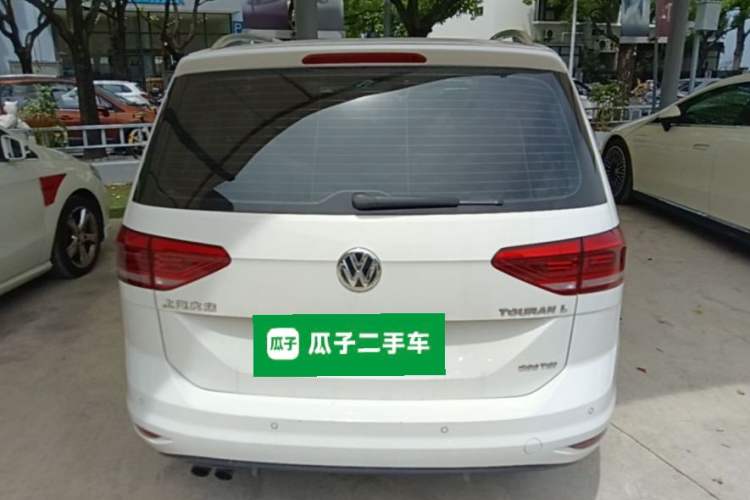Used Volkswagen Touran 2016 Volkswagen Touran L 280TSI DSG Comfort Edition Rear