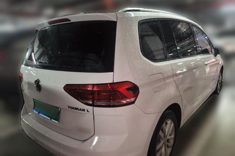 Used Volkswagen Touran 2016 Volkswagen Touran L 280TSI DSG Comfort Edition Rear Right 45 Deg