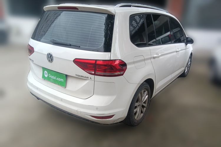 Used Volkswagen Touran 2016 Volkswagen Touran L 280TSI DSG Comfort Edition Rear Right 45 Deg