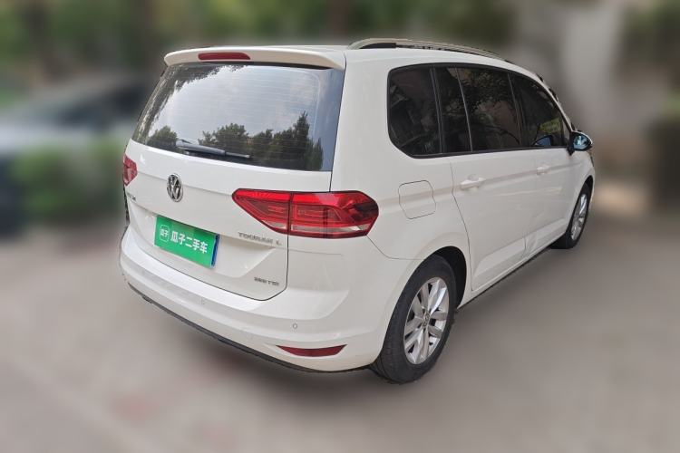 Used Volkswagen Touran 2016 Volkswagen Touran L 280TSI DSG Comfort Edition Rear Right 45 Deg