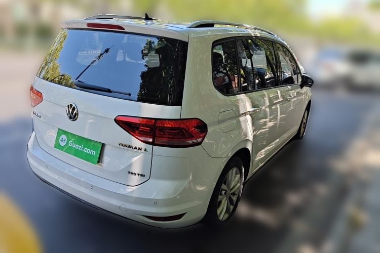 Used Volkswagen Touran 2016 Volkswagen Touran L 280TSI DSG Comfort Edition Rear Right 45 Deg
