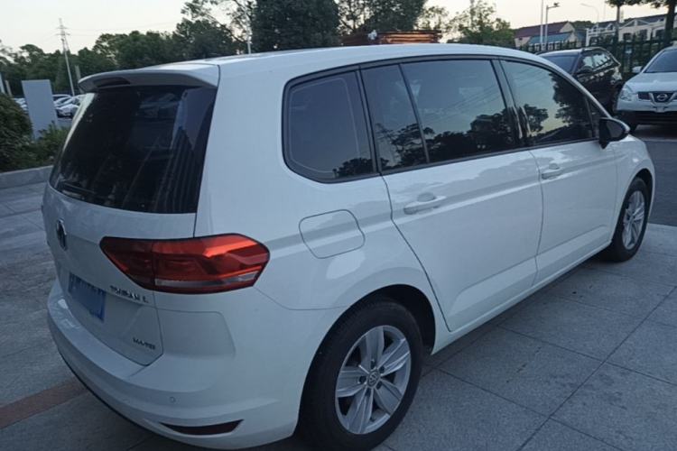 Used Volkswagen Touran 2016 Touran L 280TSI DSG Style Edition Rear Right 45 Deg
