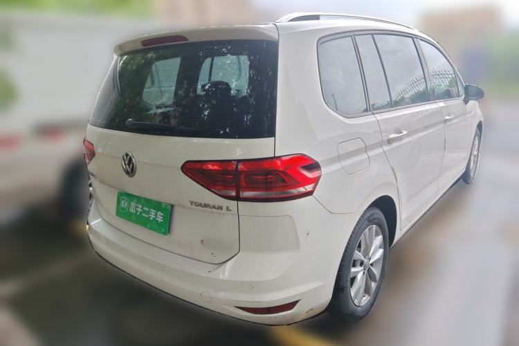 Used Volkswagen Touran 2016 Volkswagen Touran L 280TSI DSG Comfort Edition Rear Right 45 Deg