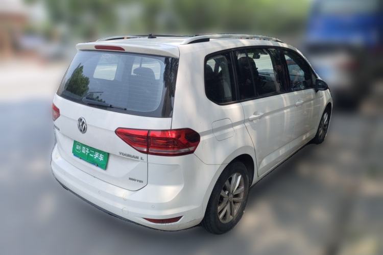 Used Volkswagen Touran 2016 Volkswagen Touran L 280TSI DSG Comfort Edition Rear Right 45 Deg