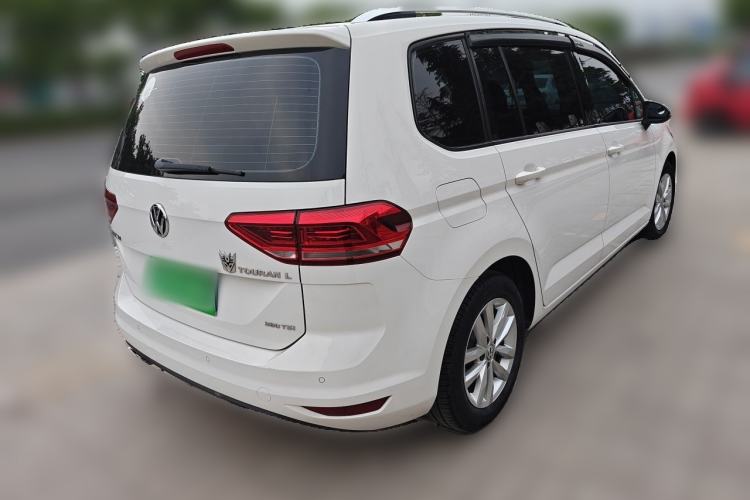 Used Volkswagen Touran 2016 Volkswagen Touran L 280TSI DSG Comfort Edition Rear Right 45 Deg