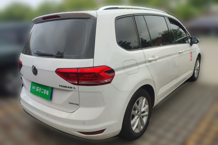 Used Volkswagen Touran 2016 Volkswagen Touran L 280TSI DSG Comfort Edition Rear Right 45 Deg