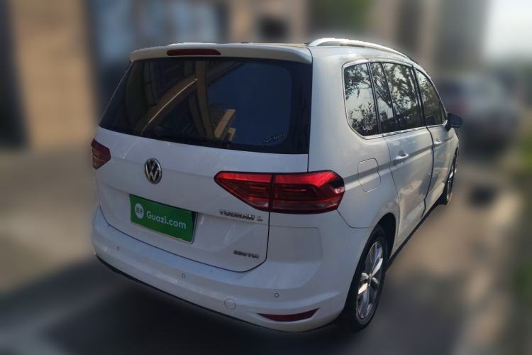 Used Volkswagen Touran 2016 Volkswagen Touran L 280TSI DSG Comfort Edition Rear Right 45 Deg