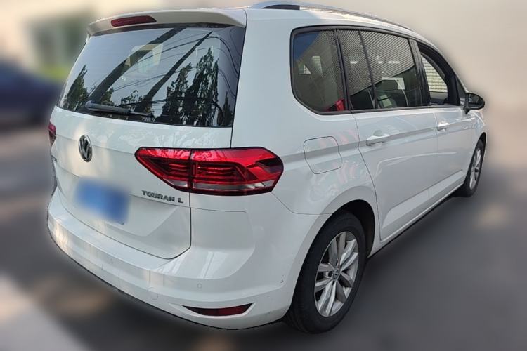 Used Volkswagen Touran 2016 Volkswagen Touran L 280TSI DSG Comfort Edition Rear Right 45 Deg
