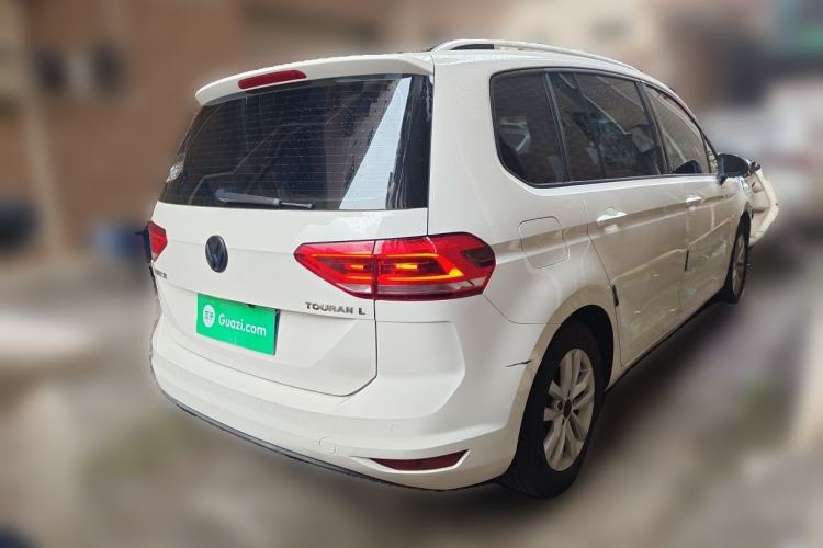Used Volkswagen Touran 2016 Volkswagen Touran L 280TSI DSG Comfort Edition Rear Right 45 Deg