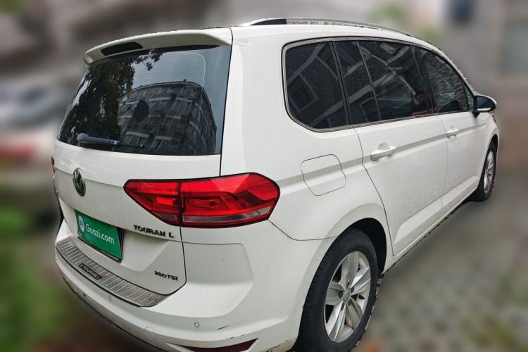 Used Volkswagen Touran 2016 Touran L 280TSI DSG Style Edition Rear Right 45 Deg