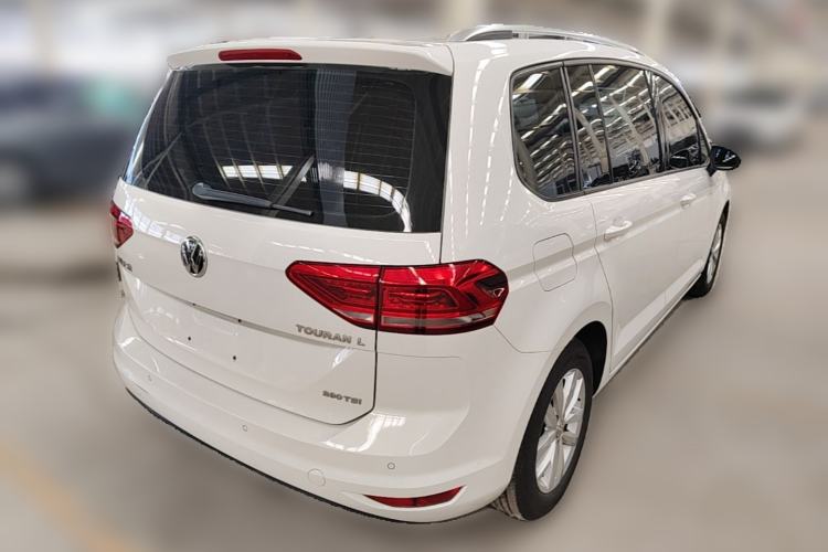 Used Volkswagen Touran 2016 Volkswagen Touran L 280TSI DSG Comfort Edition Rear Right 45 Deg