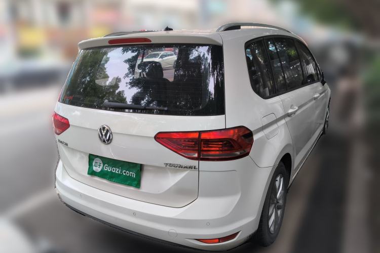 Used Volkswagen Touran 2016 Volkswagen Touran L 280TSI DSG Comfort Edition Rear Right 45 Deg
