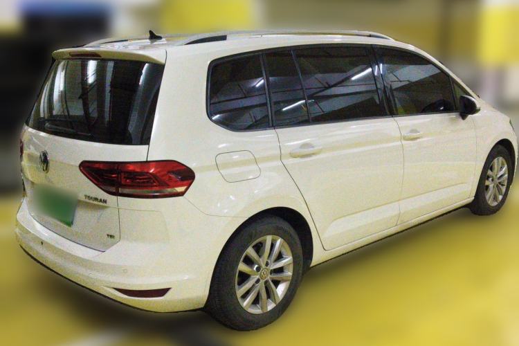 Used Volkswagen Touran 2016 Volkswagen Touran L 280TSI Manual Comfort Edition Rear Right 45 Deg