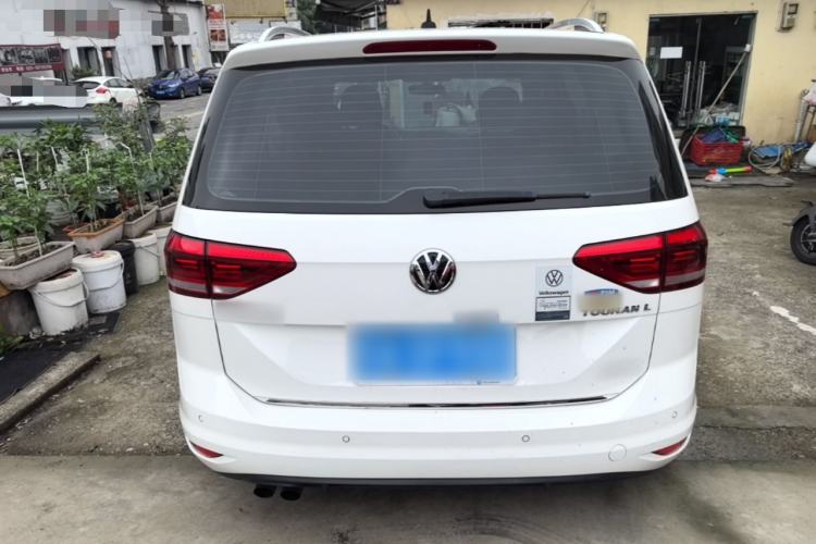 Used Volkswagen Touran 2016 Volkswagen Touran L 280TSI DSG Luxury Edition Rear