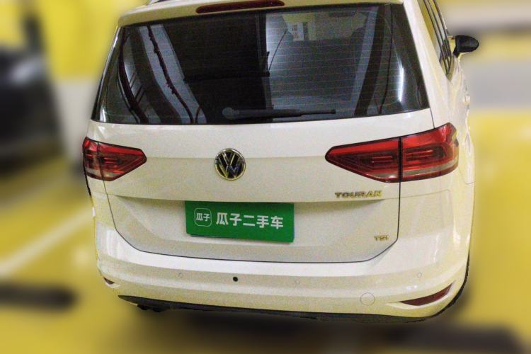 Used Volkswagen Touran 2016 Volkswagen Touran L 280TSI Manual Comfort Edition Rear