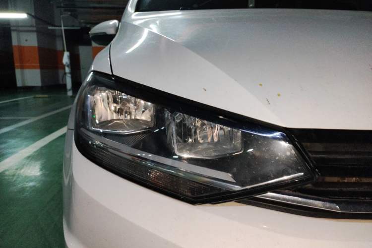 Used Volkswagen Touran 2016 Touran L 280TSI DSG Style Edition Right Front Headlight