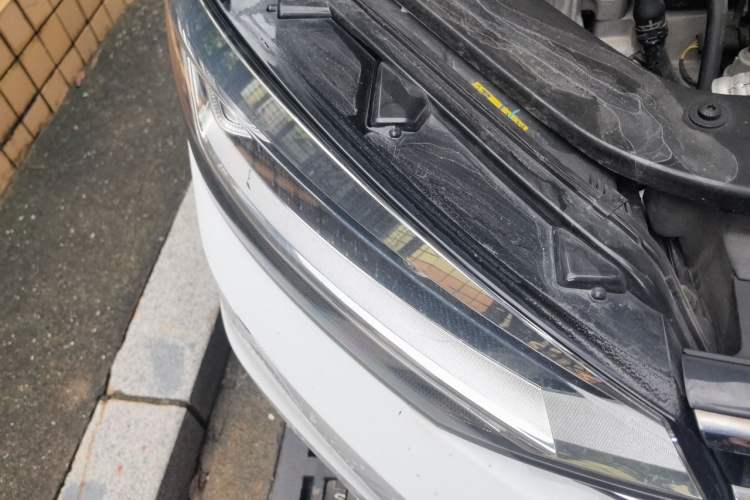 Used Volkswagen Touran 2016 Volkswagen Touran L 280TSI DSG Comfort Edition Right Front Headlight