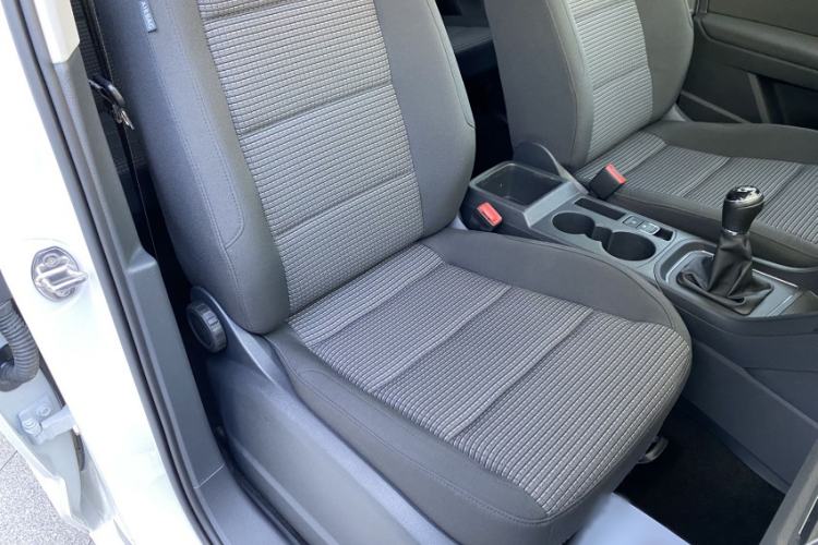 Used Volkswagen Touran 2016 Volkswagen Touran L 280TSI Manual Trend Edition Right Front Seat