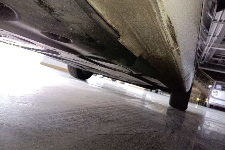 Used Volkswagen Touran 2016 Volkswagen Touran L 280TSI DSG Comfort Edition Right Side Sill