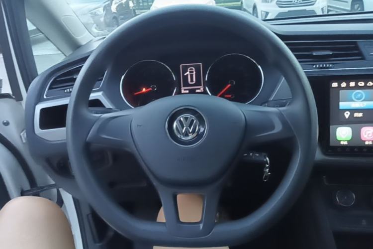 Used Volkswagen Touran 2016 Touran L 280TSI DSG Style Edition Steering Wheel