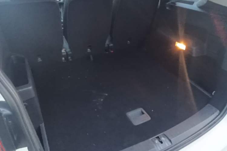 Used Volkswagen Touran 2016 Touran L 280TSI DSG Style Edition Trunk