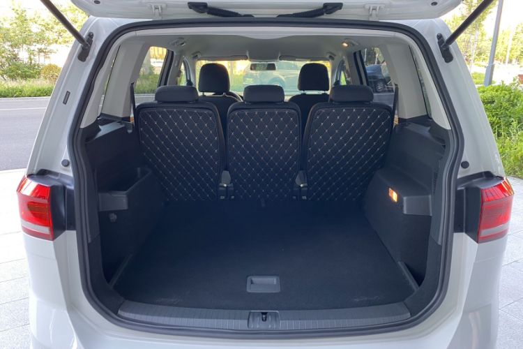 Used Volkswagen Touran 2016 Volkswagen Touran L 280TSI Manual Trend Edition Trunk
