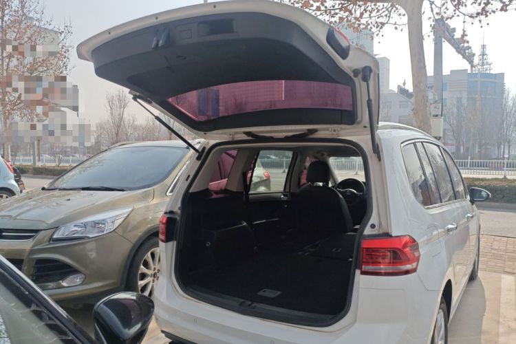 Used Volkswagen Touran 2016 Volkswagen Touran L 280TSI DSG Comfort Edition Trunk