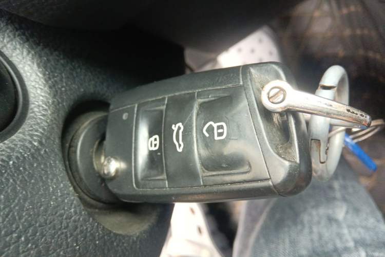 Used Volkswagen Touran 2016 Volkswagen Touran L 280TSI DSG Comfort Edition Vehicle Key