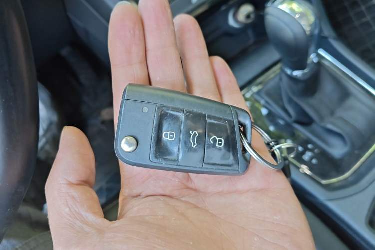 Used Volkswagen Touran 2016 Volkswagen Touran L 280TSI DSG Comfort Edition Vehicle Key