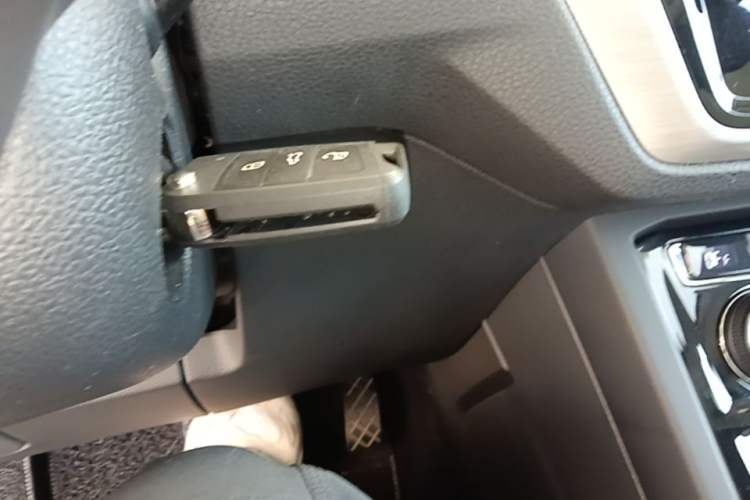 Used Volkswagen Touran 2016 Volkswagen Touran L 280TSI DSG Comfort Edition Vehicle Key