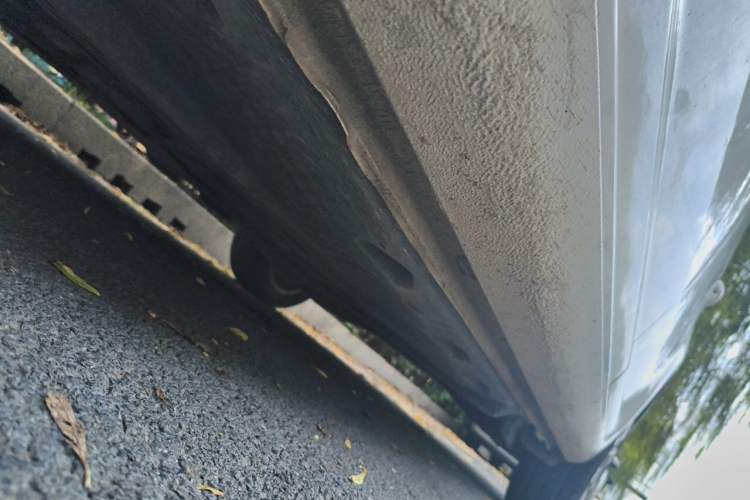 Used Volkswagen Touran  Chassis Front Left