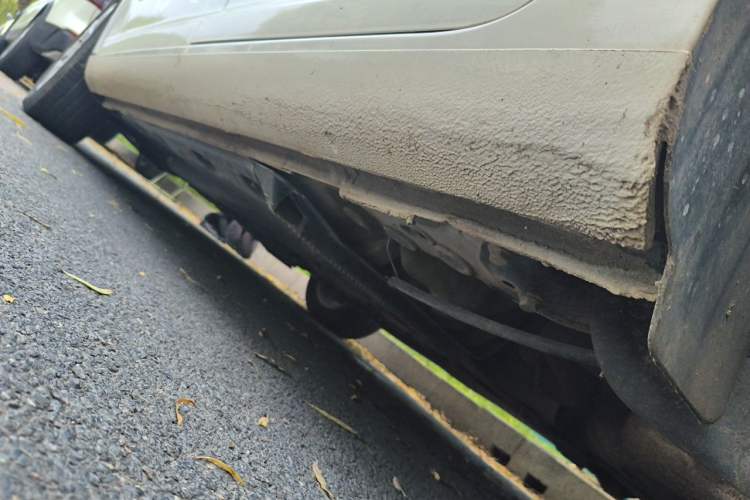 Used Volkswagen Touran  Chassis Rear Left