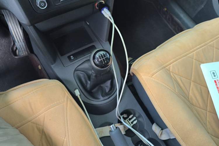 Used Volkswagen Touran  Gear Lever