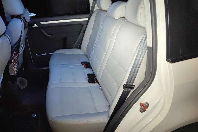Used Volkswagen Touran  Left Rear Seat