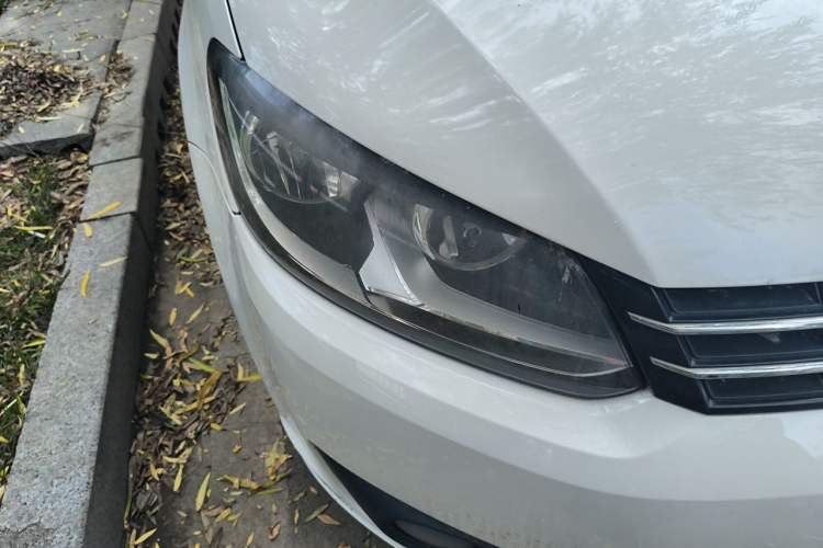 Used Volkswagen Touran  Right Front Headlight
